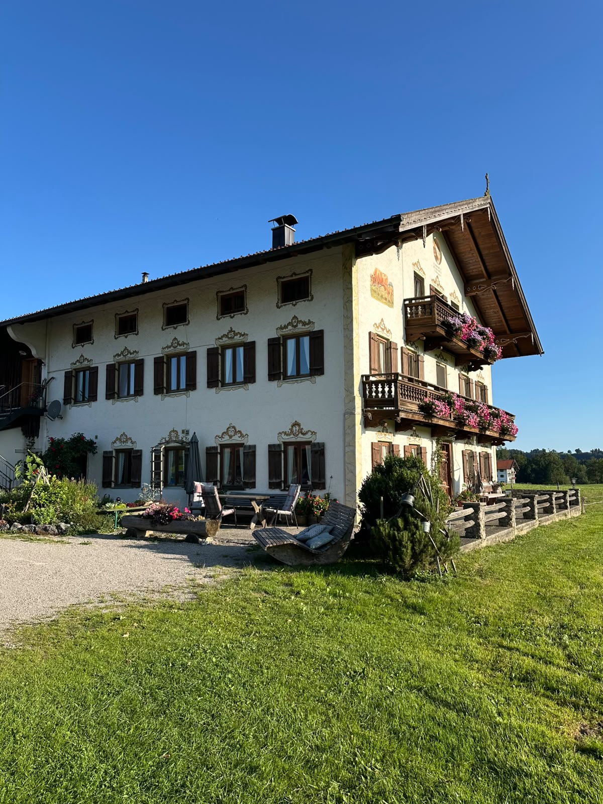 Der Bacherhof in der Morgensonne